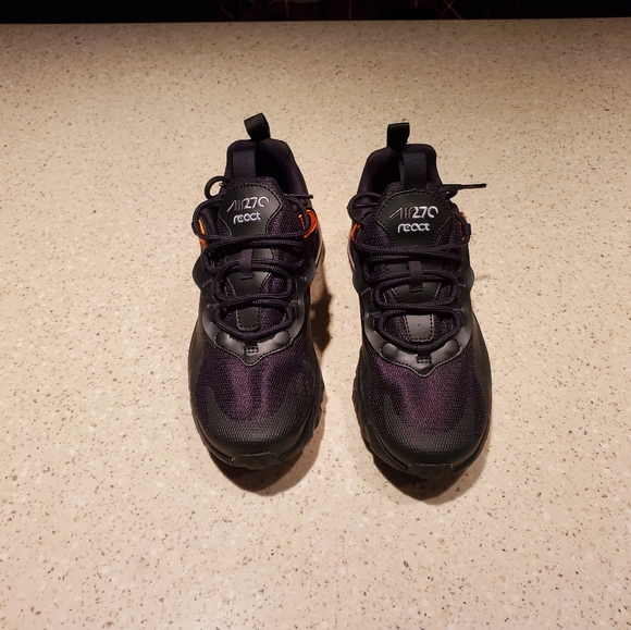 🆕️ NEW Nike Air Max 270 React 'Black Magma Orange' 🍊 - Picture 10 of 14